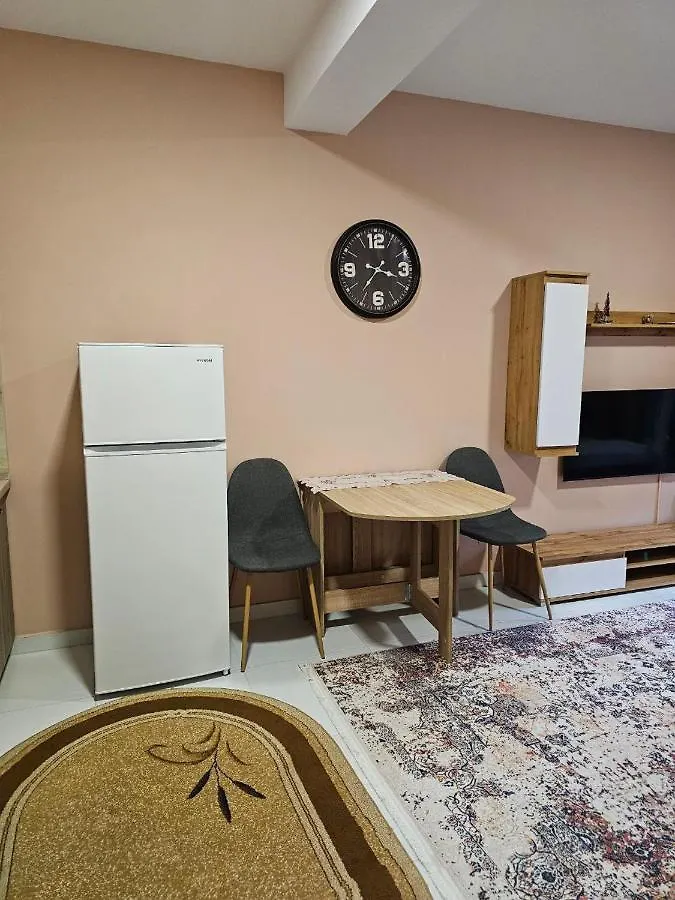 טיראנה Felis Apartment